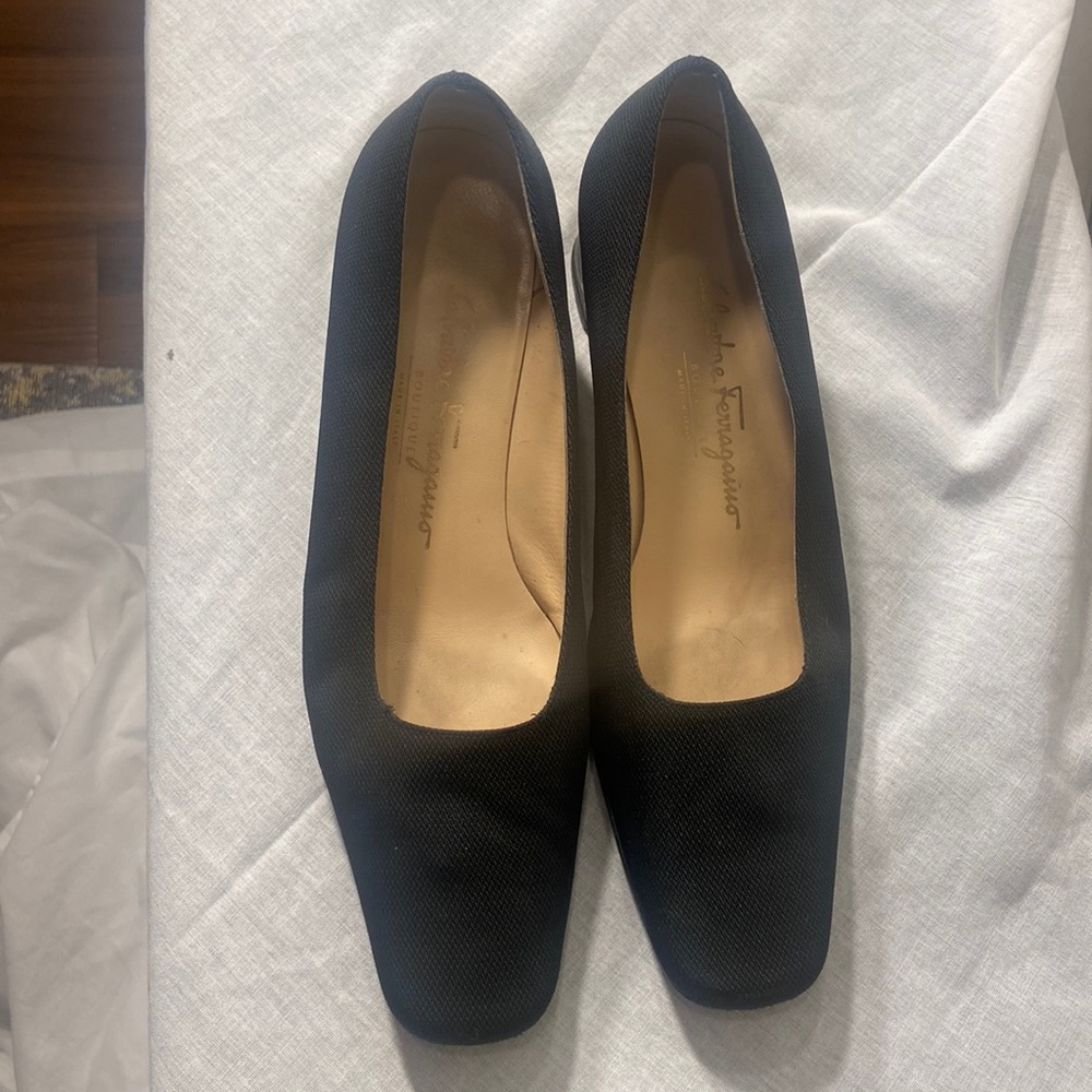 Pre loved Salvatore Ferragamo black shoes for women size 9 1/2.